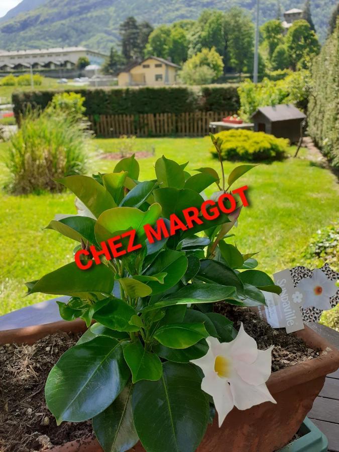 Апартаменти Chez Margot Шатійон Екстер'єр фото